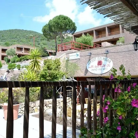 Family In Near Sea Apartmán Olbia