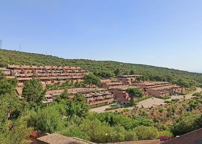 Family In Near Sea Апартаменты Ольбия