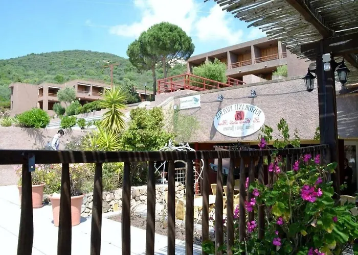 Family In Near Sea Апартаменты Ольбия